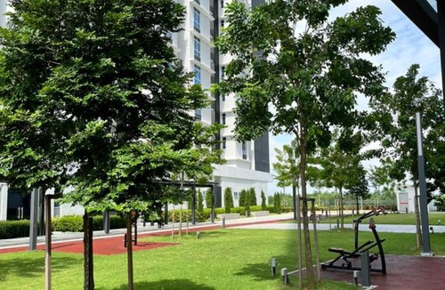 Kajang Apartment | Little Haven - Cozy 2BR with Big Swimming Pool