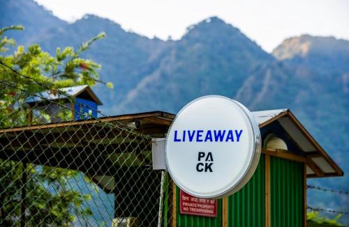 Mussoorie Hotel | LiveAway Mussoorie, Kempty by PACK