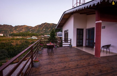 Naukuchiyatal Resort | LivingStone Lake View Cottage
