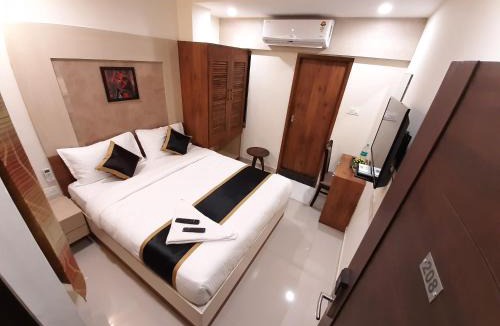 Periamet Hotel | Liza Regency