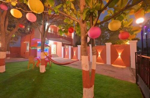 Malavli Villa | ll EMPYREAN STAY ll THE LOVE SHAKE ll 2BHK ll AC ll PRIVATE POOL ll BACHELORS FRIENDLY ll