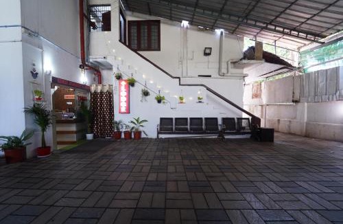 Chittilapilly Hotel | LlBRA REGENCY