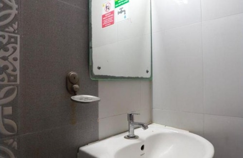 Chennai Hotel | Lloyd's Inn Perumbakkam