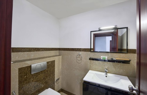 Fort Kochi Hotel | Located in the heart of Fort Kochi, for serene provides a tranquil and comfort.