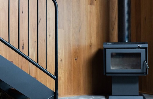 Bangalow Cabin | Loft Summary: Within