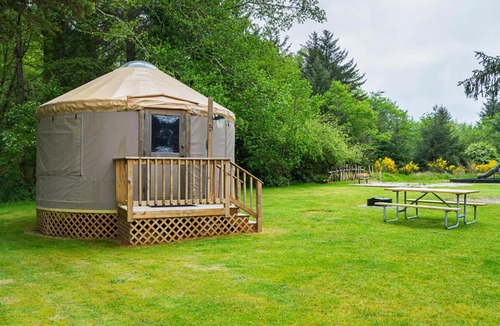 Seaview Resort | Long beach Camping Resort Yurt 8