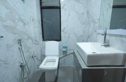 Rishop Hotel | Longitude Homestay