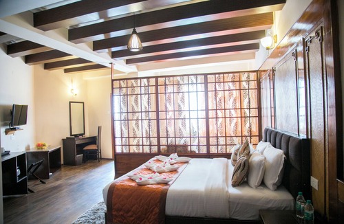 Tirthalli Hotel | Lords Riverside Resort