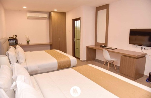 Bandar Penawar Hotel | Lotus Seaview Beach Resort