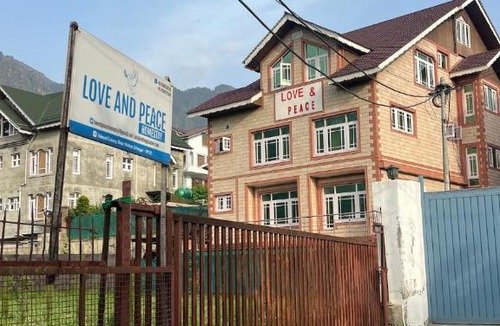 Nishat-Shalimar House | Love & Peace Homestay