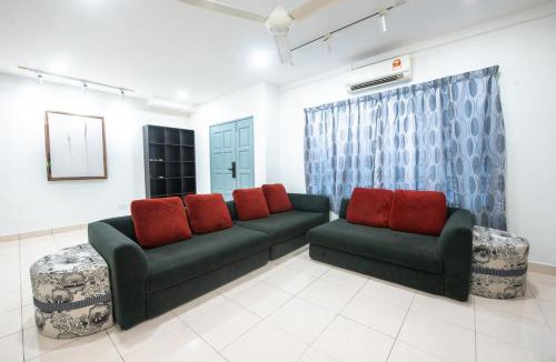 Seremban House | Lovely Family Home 12pax 3 min from toll