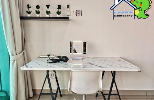 Taman Mount Austin Apartment | Lovely Studio City View Balcony Palazio Mount Austin by GDRAGON HomeStay