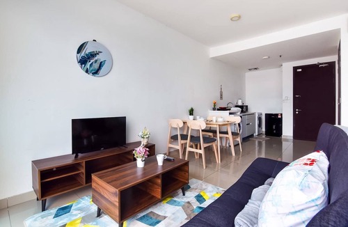 Shah Alam Apartment | Lovely Studio Trefoil Near Setia City Mall & SCCC