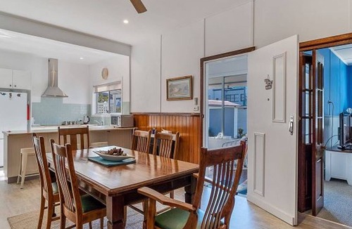 Huskisson House | Lowasis by Experience Jervis Bay