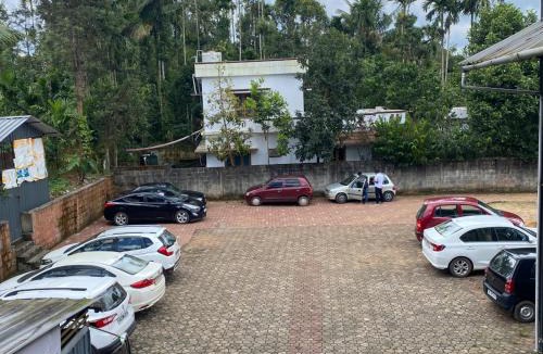 Sulthan Bathery Bed & Breakfast | LOYAL RESIDENCY