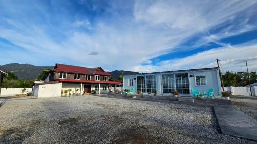 Kampung Sungai Raga Ski Chalet | LumaYan, Guesthouse and Cabin