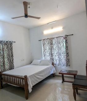 Sulthan Bathery Villa | Lush Lagoon Homestay