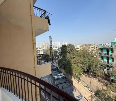 Indirapuram Apartment | Luxe 3BHK Retreat