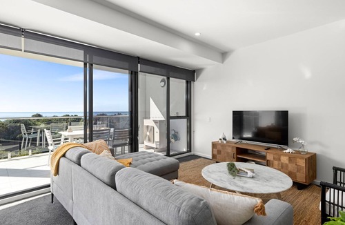 Forster Apartment | Luxurious apartment with homely feel The Cove 603