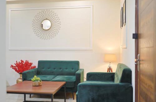 Gurugram Apartment | Luxury 1BHK Retreat near golf course rd & metro