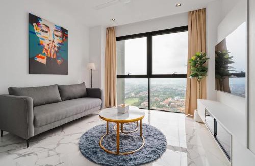 Tropicana Apartment | Luxury 3 Bedroom at Lumi Tropicana Balcony With Golf View Sleeps 9 and Darts B210