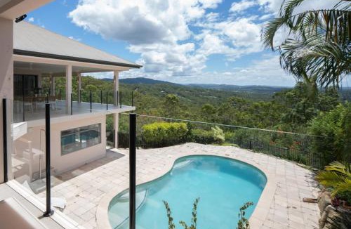 Bonogin House | Luxury 6BR Hinterland Retreat wIth Pool and Scenic View