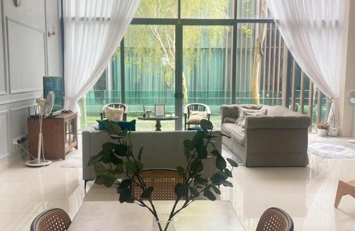 Kampung Pulau Meranti House | Luxury, Affordable and Spacious Private Villa with Swimming Pool & Jacuzzi for 20 plus ppl Cyberjaya