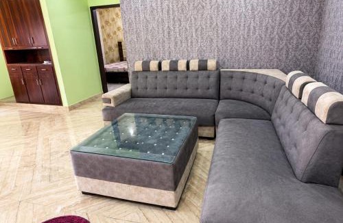 Mansarovar Apartment | Luxury Airy Retreat