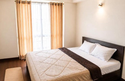 Kadadhe Apartment | Luxury Boho Stay, Sunset Balcony, Lodha Belmondo