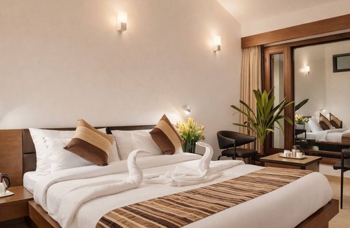 Bhagtpura Hotel | Luxury Hotel Palm Bhimtal