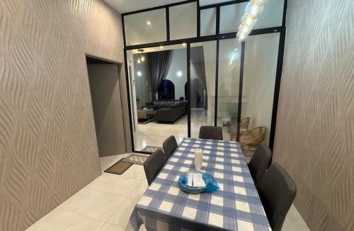 Batu Gajah House | Luxury House Panoramic Views and Elegant Comfort