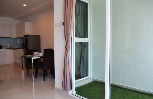 Downtown George Town Apartment | Luxury Studio at Mansion One, GeorgeTown Penang