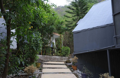 Dehradun House | Luxury Tent With Hill and River Viewhotel Ribera