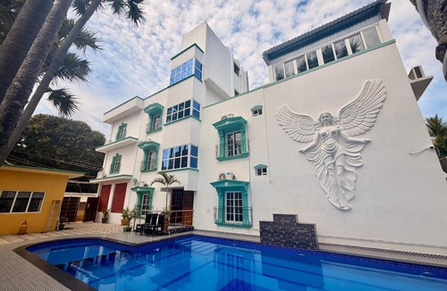 Kuilapalayam House | LuXus Resort & Swimming Pool