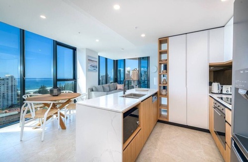 Broadbeach Apartment | Lv16 Beach View 2bed APT