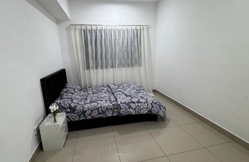 Sentul Pasar Apartment | M ARISA 2BR DnDHstay