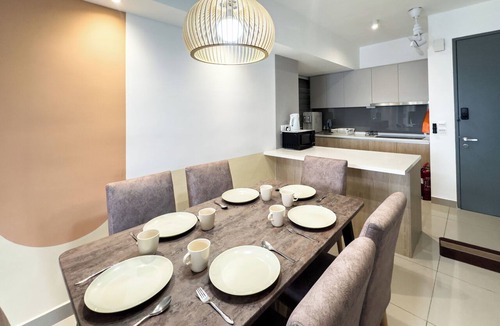 Sentul Pasar Apartment | M Arisa Sentul by Airhost