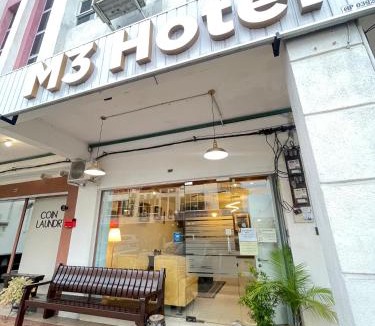 Sitiawan Hotel | M Three Hotel Seri Manjung
