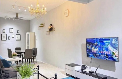 Kampung Simpah House | M & V butterworth