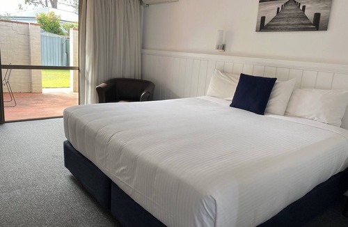Port Macquarie Hotel | Macquarie Barracks Motor Inn