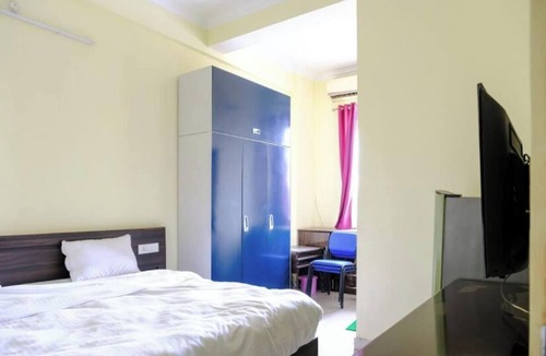 Ayodhya Hotel | Madhav Bhawan