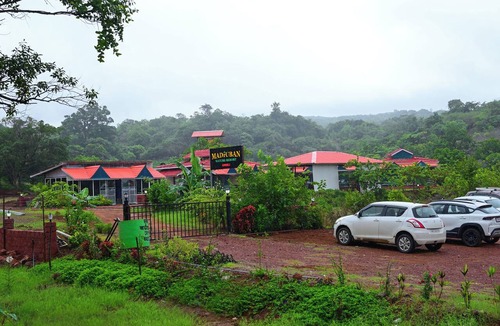 Sawantwadi Ski Chalet | Madhuban Nature Resort - Amboli