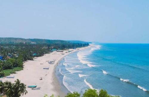 Arambol House | Madrid Home Goa 2 min walk to Beach