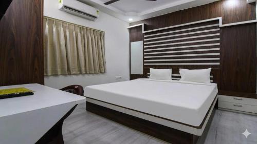 New Town Hotel | Magestic Suite New Town Kolkata