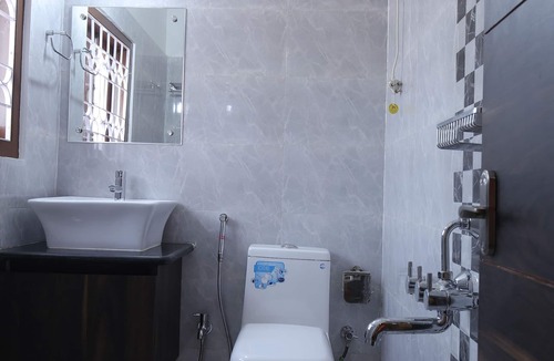 Sualkuchi Hotel | Magnolia Inn near GNRC & Secretariat, GS Rd