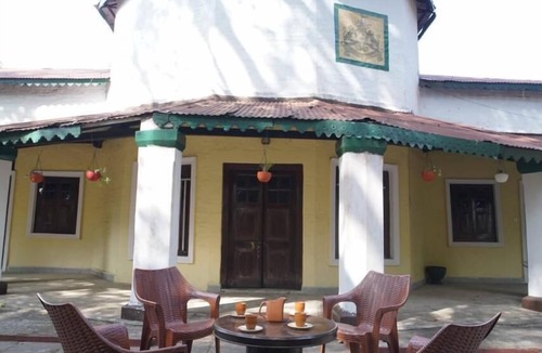 Tala Hotel | Maharaja Kothi Umaria-Badhavgarh Rd
