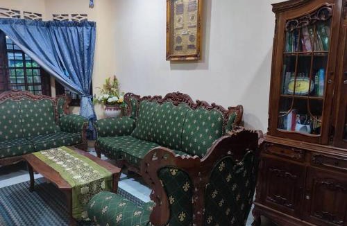 Hulu Selangor House | Mai KKB Homestay in Kuala Kubu Bharu Taman Juta