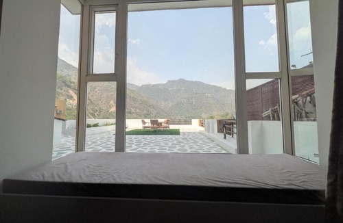 Tapovan Apartment | Majestic Aloha Ganga View Apartment