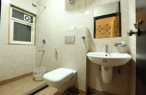 Mahipalpur Extension Hotel | Majestic Park B & B