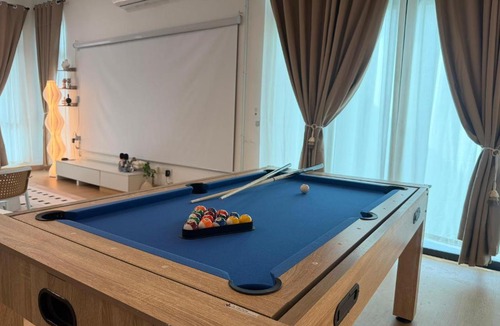 Jasin Villa | Malacca ayer keroh villa 2storey ,16pax ktv pool & pool table melaka